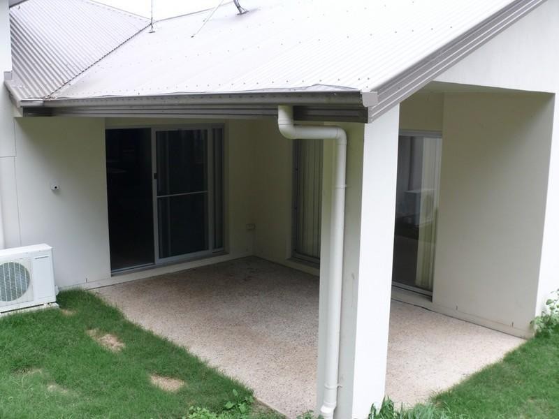 9 Lowe Court, Maudsland QLD 4210