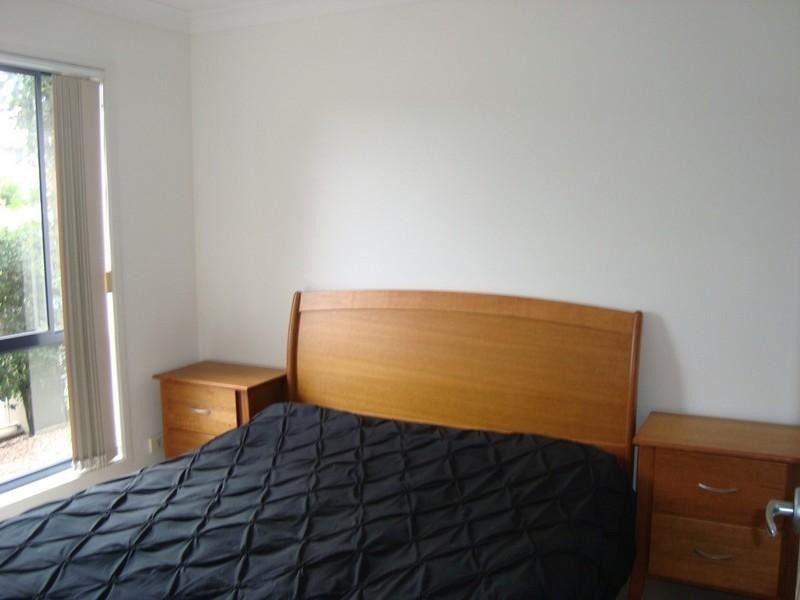 2/7 Bowden Court, Nerang QLD 4211