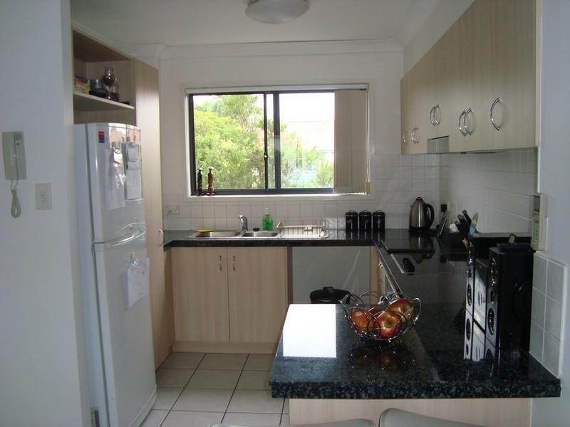 2/7 Bowden Court, Nerang QLD 4211