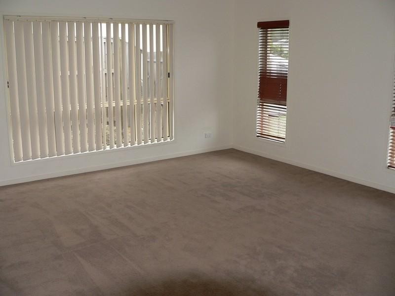 8 Waterclover Drive, Upper Coomera QLD 4209
