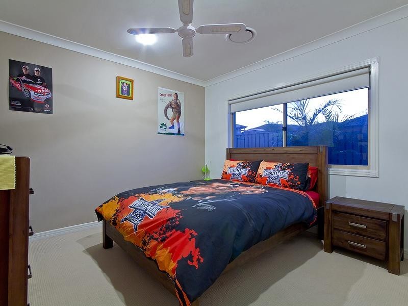 45 Regatta Avenue, Oxenford QLD 4210