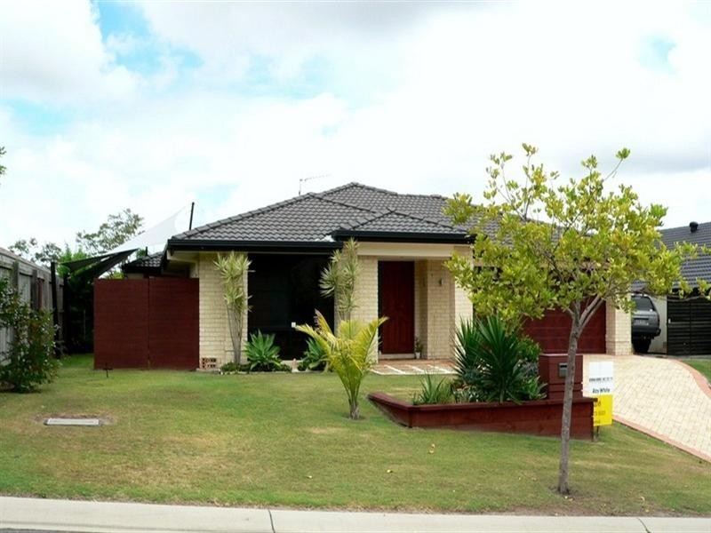 3 Pitt Street, Upper Coomera QLD 4209
