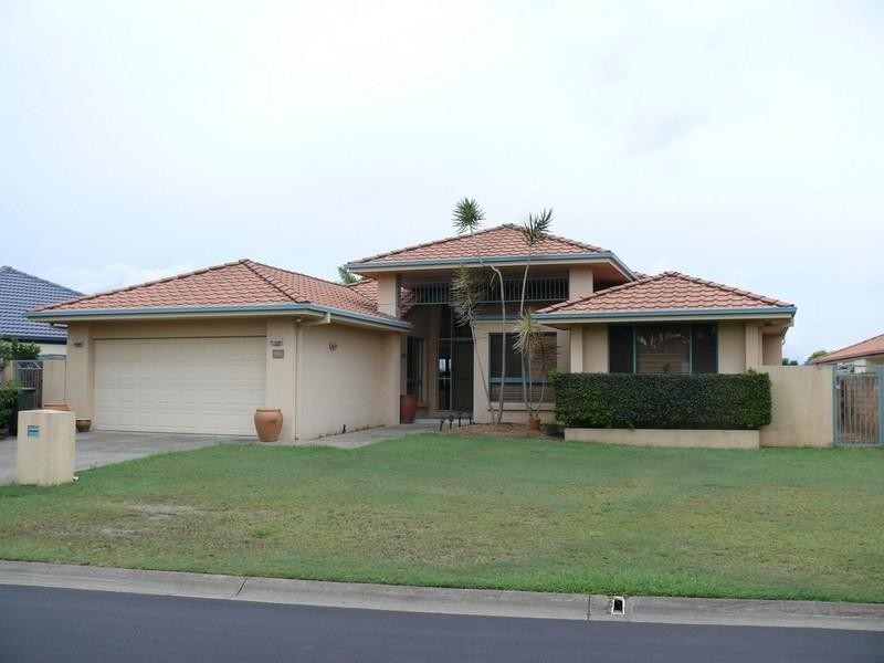 17 Westlake Court, Helensvale QLD 4212