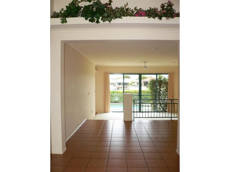 17 Westlake Court, Helensvale QLD 4212