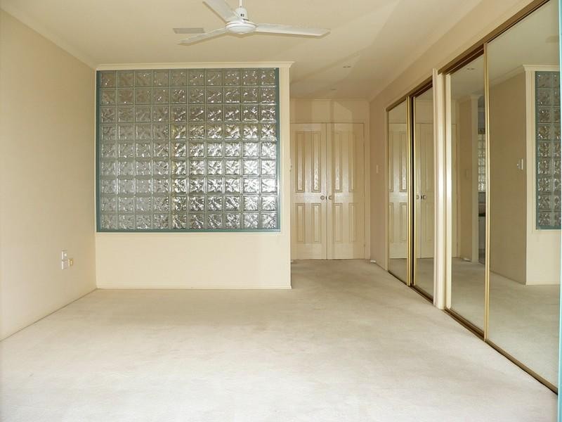 17 Westlake Court, Helensvale QLD 4212