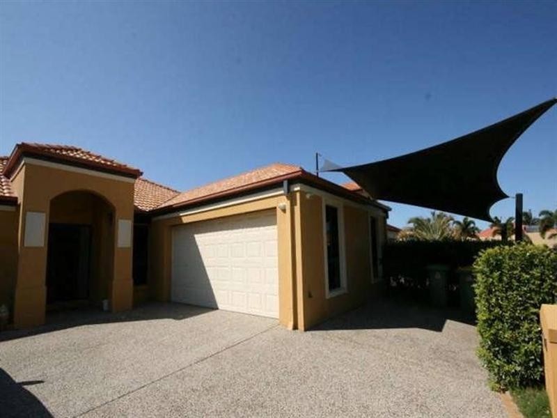 23 Ken Crescent, Helensvale QLD 4212