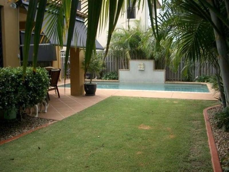 23 Ken Crescent, Helensvale QLD 4212