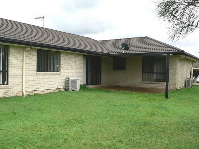 27 Brissendon Street, Maudsland QLD 4210