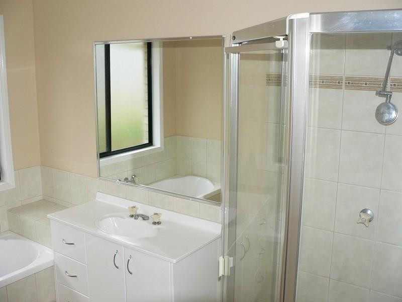 27 Brissendon Street, Maudsland QLD 4210