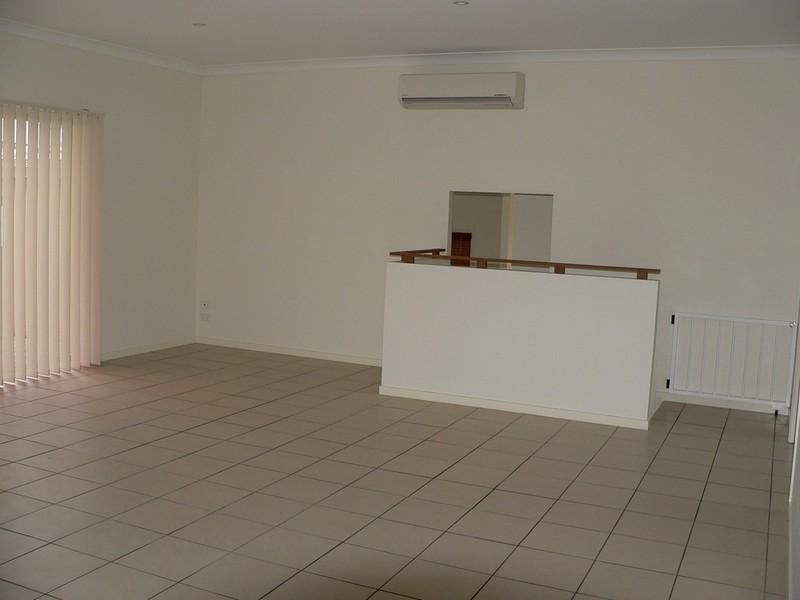 8 Waterclover Drive, Upper Coomera QLD 4209