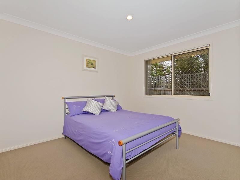 14 Tuggeranong Avenue, Pacific Pines QLD 4211