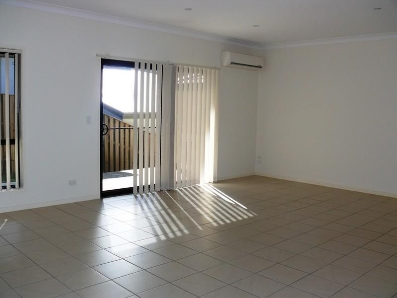 4 Waterclover Drive, Upper Coomera QLD 4209