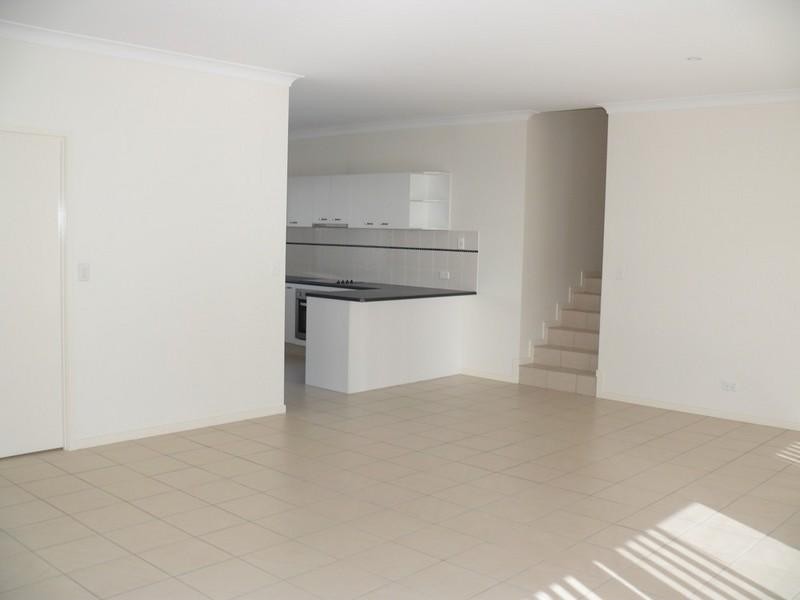 4 Waterclover Drive, Upper Coomera QLD 4209