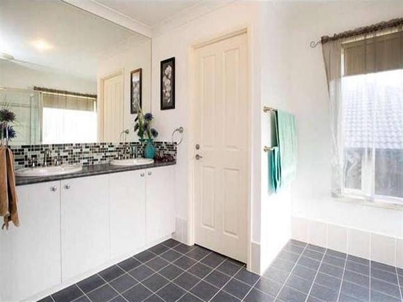 21 Cossington Circuit, Maudsland QLD 4210