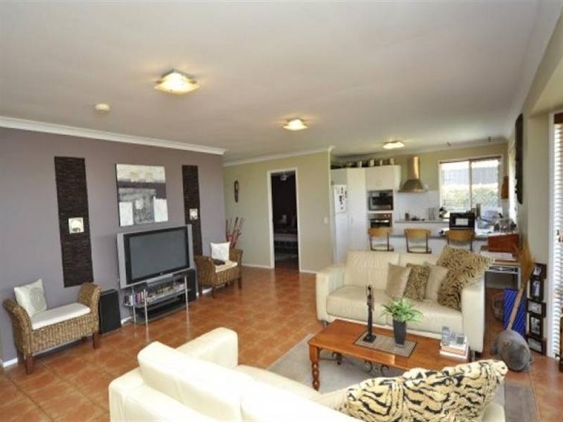 23 Crestridge Crescent, Oxenford QLD 4210