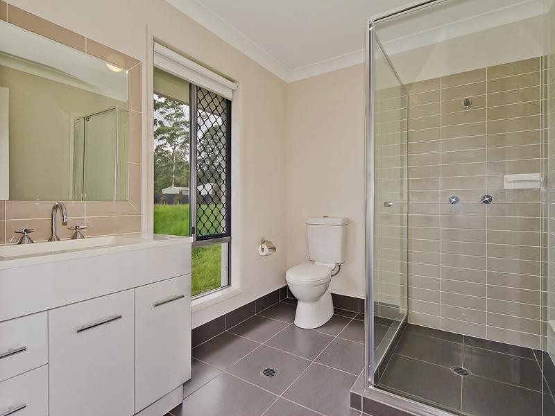 13 Lakes End Court, Upper Coomera QLD 4209