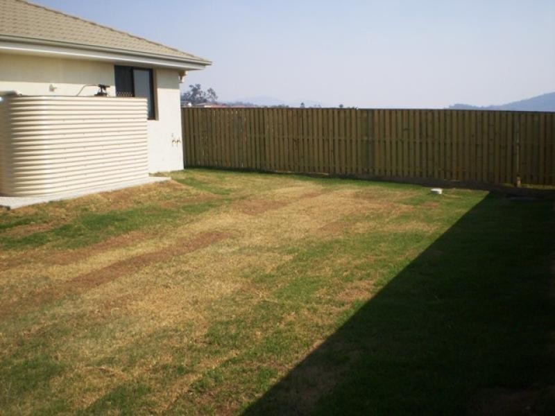 89 McAuley Parade, Pacific Pines QLD 4211