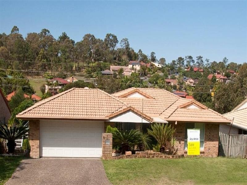 8 Nandi Terrace, Pacific Pines QLD 4211