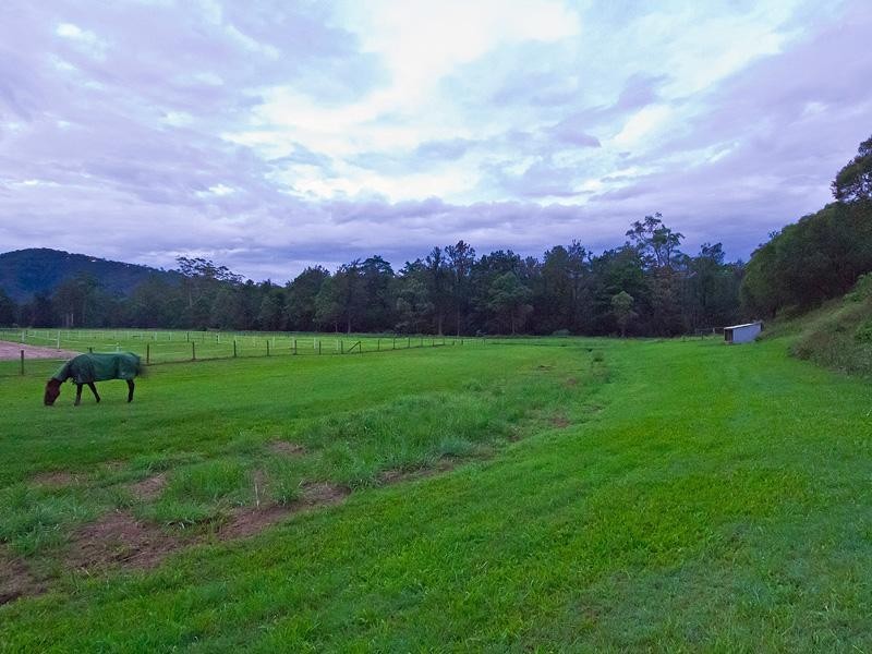 64 Gladrose Crescent, Wongawallan QLD 4210