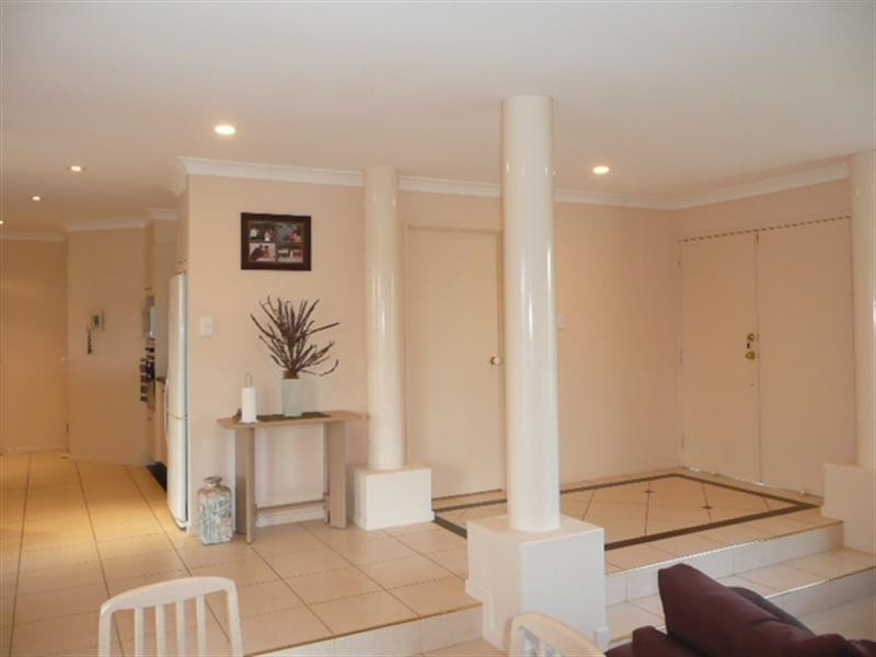 10 Mackellar Rise, Maudsland QLD 4210