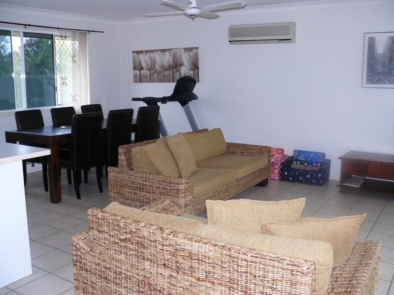 10 Sutton Court, Parkwood QLD 4214