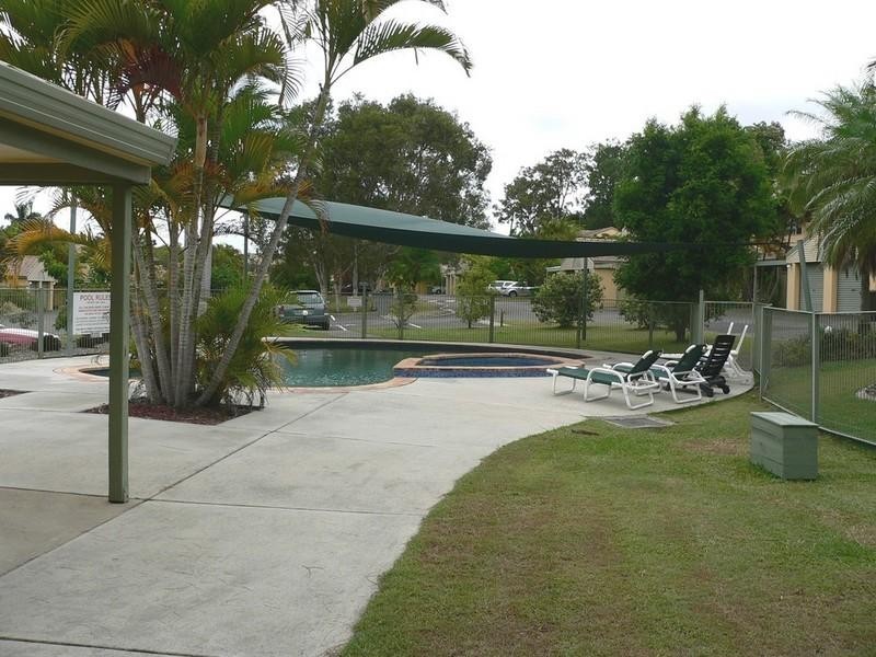 3/469 Pine Ridge Road, Runaway Bay QLD 4216