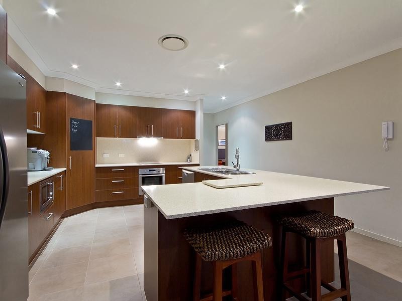 16 Temple Island Circuit, Oxenford QLD 4210