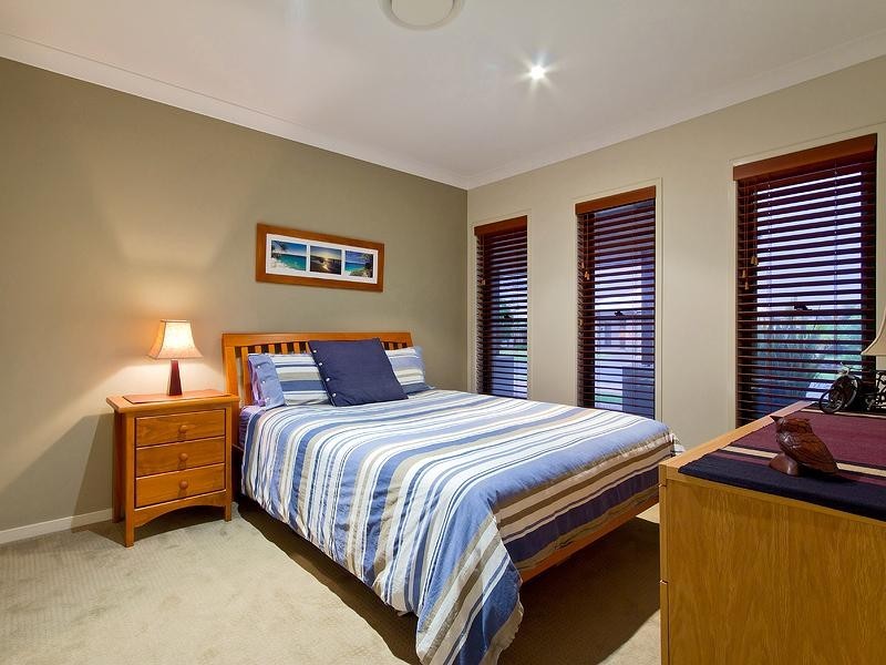 16 Temple Island Circuit, Oxenford QLD 4210
