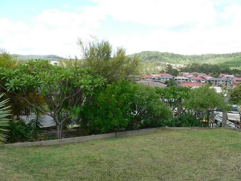 14 Wellers Street, Pacific Pines QLD 4211