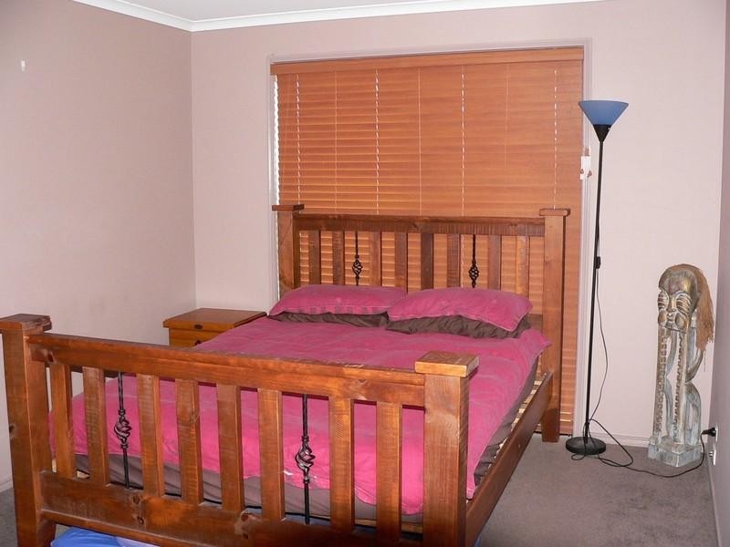 14 Wellers Street, Pacific Pines QLD 4211