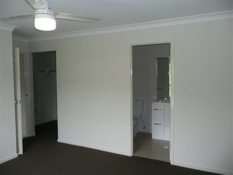 Pacific Pines QLD 4211