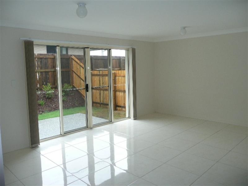 Pacific Pines QLD 4211