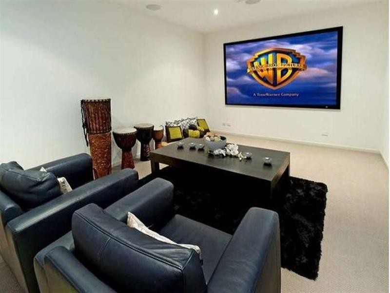 27 The Close, Helensvale QLD 4212