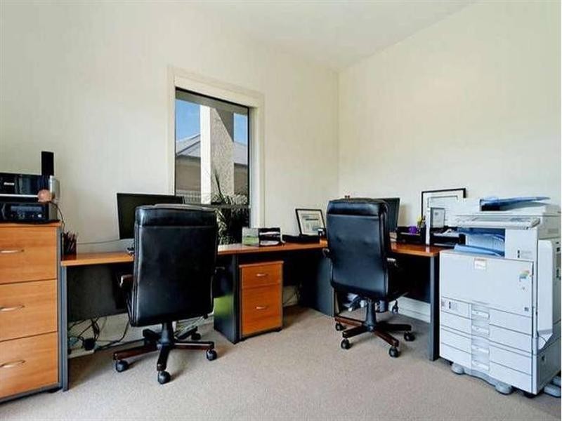 27 The Close, Helensvale QLD 4212