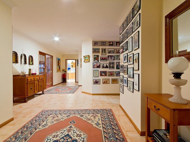 2 Urangan Court, Helensvale QLD 4212