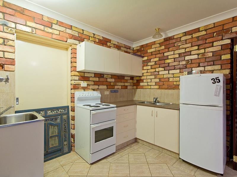 18 Grosvenor Court, Worongary QLD 4213