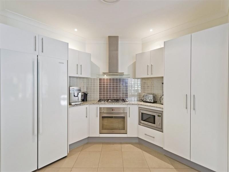 18 Boambillee Drive, Coomera QLD 4209