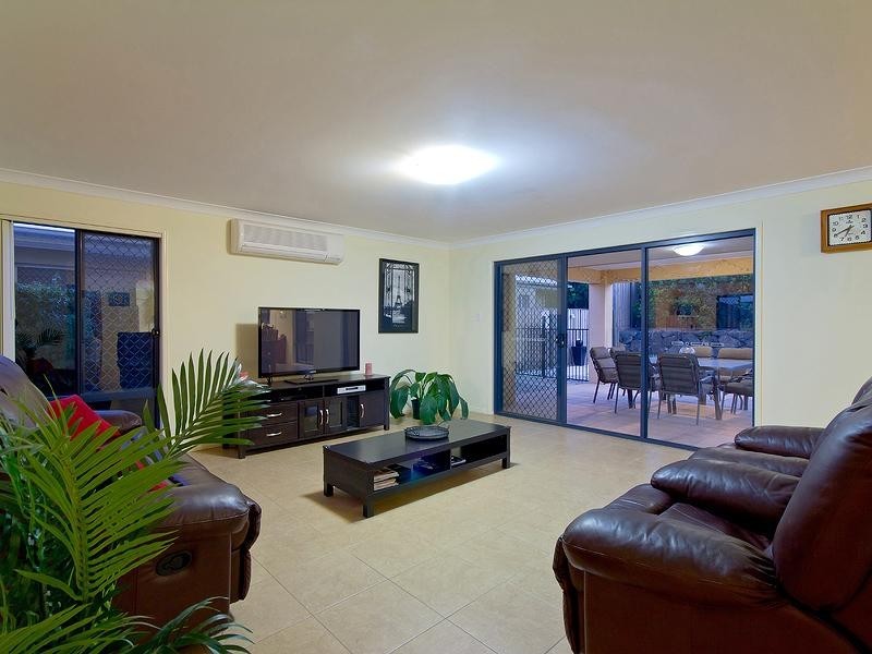 39 Regatta Avenue, Oxenford QLD 4210