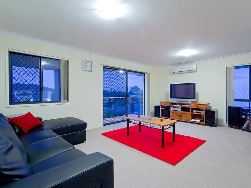 39 Regatta Avenue, Oxenford QLD 4210