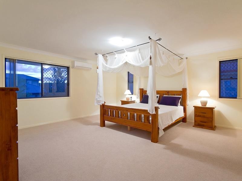 39 Regatta Avenue, Oxenford QLD 4210