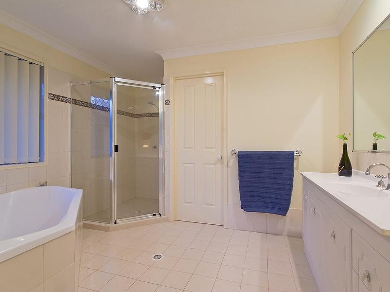 39 Regatta Avenue, Oxenford QLD 4210