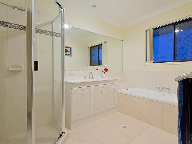 39 Regatta Avenue, Oxenford QLD 4210