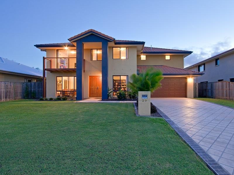 39 Regatta Avenue, Oxenford QLD 4210