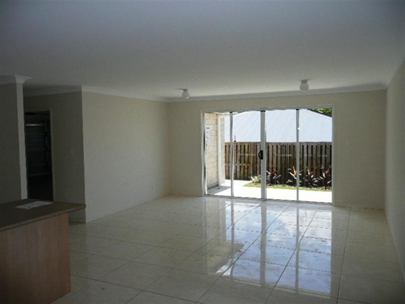 1/20 Aldgate Crescent, Pacific Pines QLD 4211