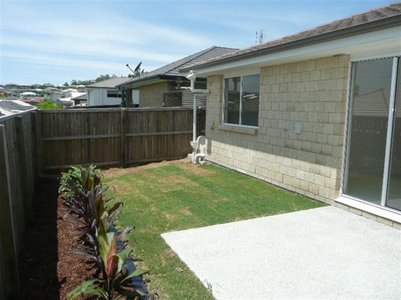 1/20 Aldgate Crescent, Pacific Pines QLD 4211