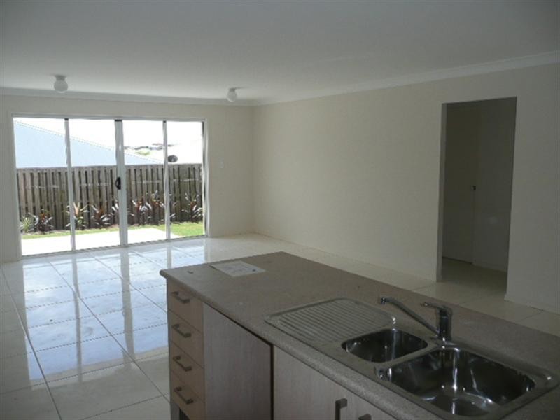 1/20 Aldgate Crescent, Pacific Pines QLD 4211