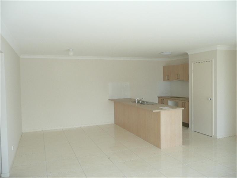 1/20 Aldgate Crescent, Pacific Pines QLD 4211