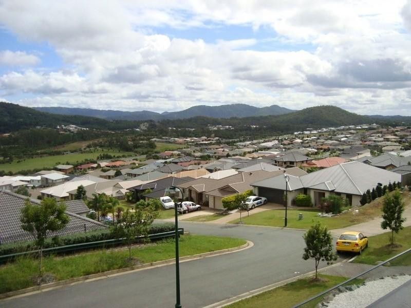 15 Sangster Crescent, Pacific Pines QLD 4211