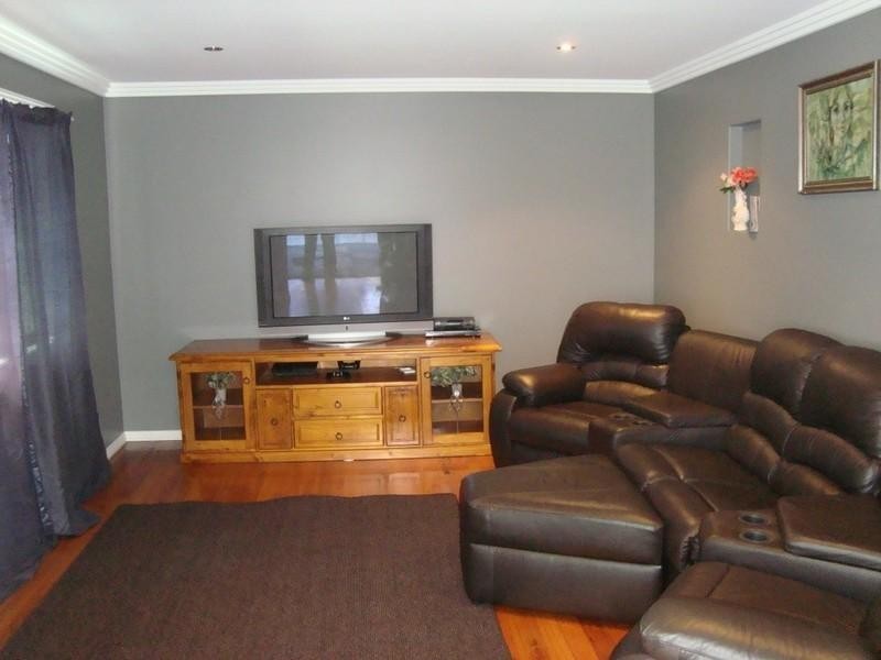 15 Sangster Crescent, Pacific Pines QLD 4211