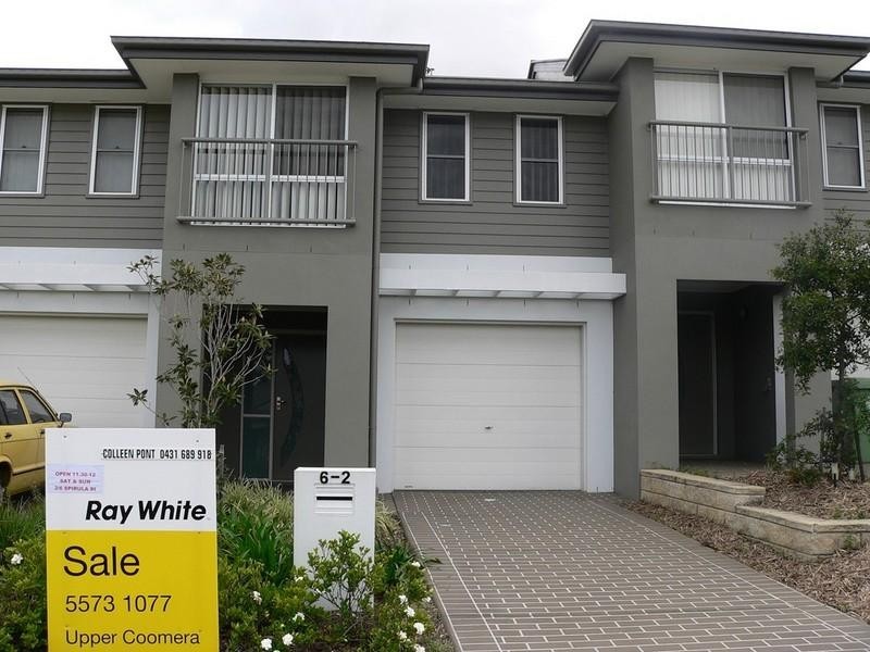 2/6 Spirula Street, Coomera QLD 4209